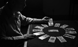 塔罗牌月亮正位代表什么意思 塔罗牌月亮的含义